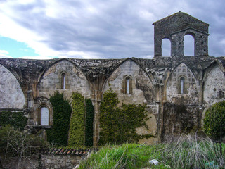 Fototapeta na wymiar Ruinas iglesia en Trujillo, Cáceres