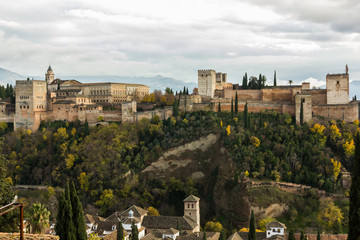 Fototapeta na wymiar Panoramic view of the Alhambra from Albayzin (Granada, Spain)