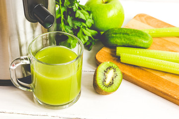process preparation of fresh juice in juicer