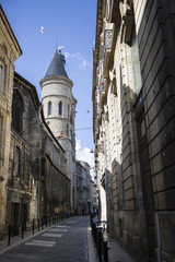Fototapeta premium tower of an old city gate, la Grosse Cloche, Bordeaux, France
