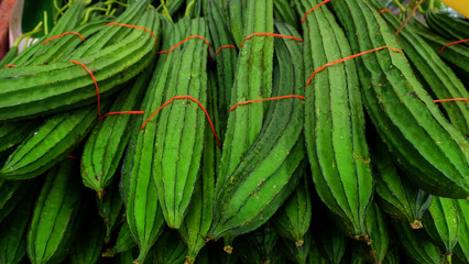 zucchini , luffa