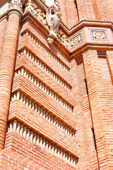 Architectural detail Arch of Triumph in Barcelona, Spain