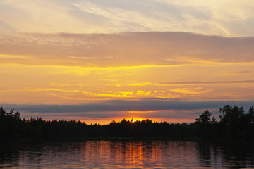 Fototapeta premium dramatic summer sunset