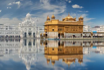 Photo sur Aluminium Inde The Golden Temple, located in Amritsar, Punjab, India.