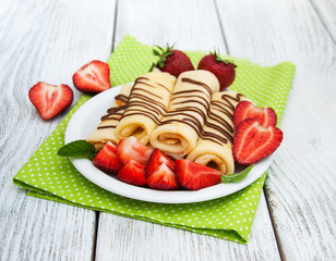 pancakes with strawberries