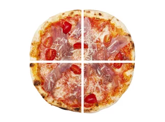 Crédence de cuisine en verre imprimé Pizzeria Four pieces of pizza isolated on white