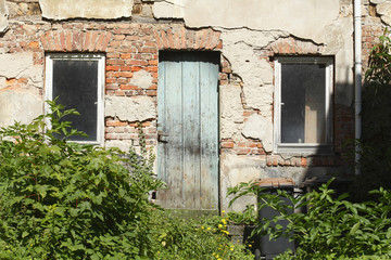Abbruchreifes, verfallenes Haus aus Stein , Ruine