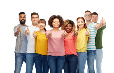 Obraz premium international group of people showing thumbs up