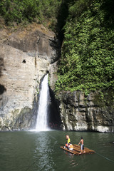 Fototapeta premium Pagsaŋjan falls river trip laguna philippines