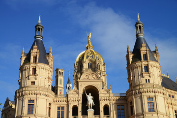 Fototapeta premium Historic Castle of Schwerin, Mecklenburg-Vorpommern, Germany