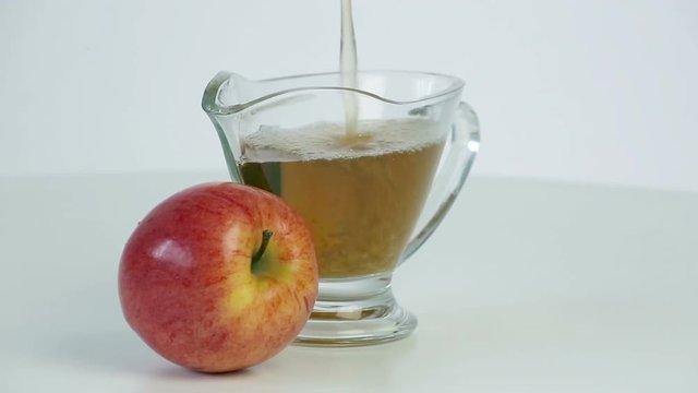 Apple vinegar natural fermentation