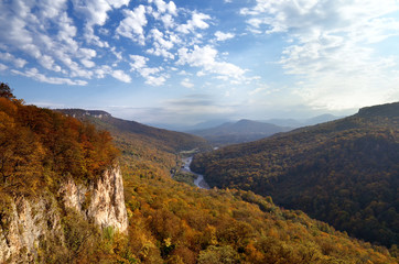 Fototapeta na wymiar Nice view of the river valley in autumn