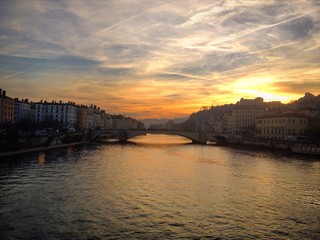 Fototapeta na wymiar sunset in Lyon - France