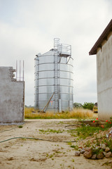 Construction of the new warehouse