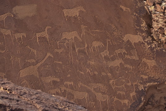 Etchings on sandstone, 6000 years old, finest rock art in Africa, Twyfelfontein, Damaraland, Namibia