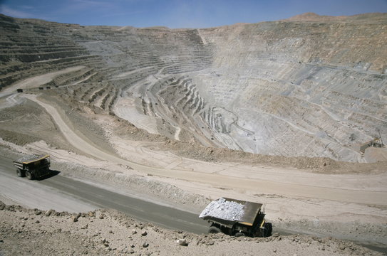 Chuqui open-pit copper mine, 4km long, 720m d eep, trucks each carrying 300t of ore, Chuquicamata, Calama, Chile