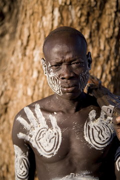 Mursi tribesman, Mursi Hills, Mago National Park, Lower Omo Valley, Ethiopia