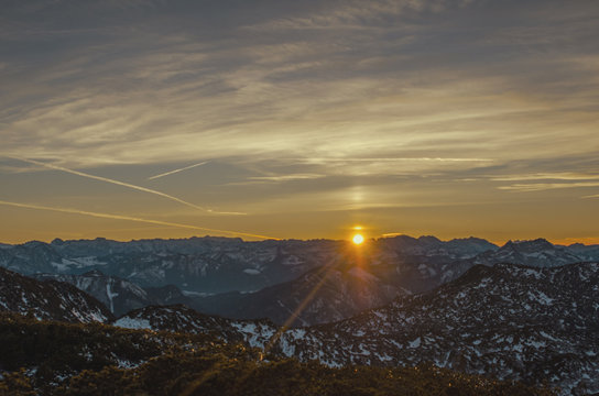 Sonnenuntergang am Berg © Nonsense Production