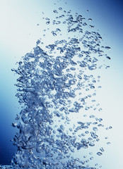 Obraz premium Air Bubbling Upward Through Water