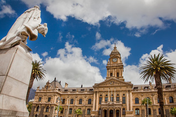 Statue Edward Vll vor City Hal in Kapstadt 