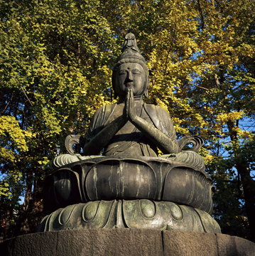 Buddha elect, Nisonbutsu, Asakusa Kannon (Senso-ji) temple, Asakusa, Tokyo, Japan