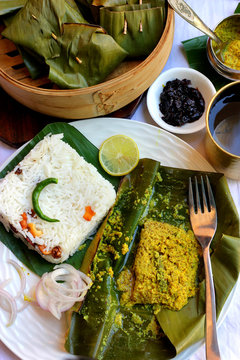 Fish Cooked in Banana Leaves