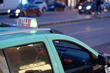 taxi lisbon portugal