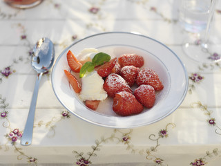 Strawberry desert