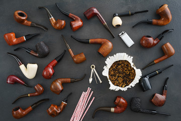 Collection of pipes and pipe smoking utensils