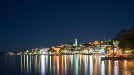 Fototapeta premium Gradac Croatia beach by night