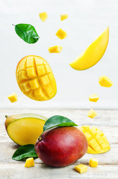 mango with flying slices