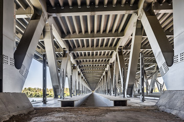 metallic bridge construction