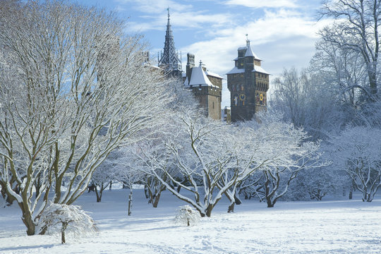 Cardiff Castle in snow, Bute Park, South Wales, Wales