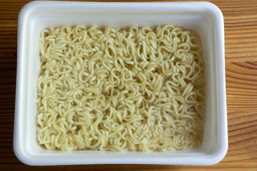 instant noodles in the box
