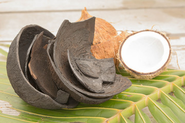 Coconut Activated Charcoal made from coconut shells. Activated charcoal works by trapping toxins and chemicals in its millions of tiny pores.
