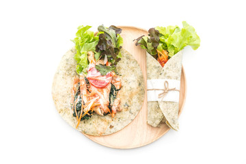 wrap salad roll with chicken and spinach