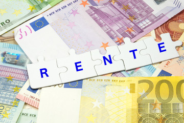 Viele Euro Geldscheine und die Rente