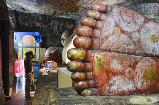 Buddha statues in Cave 1, Cave Temples, Dambulla, North Central Province, Sri Lanka