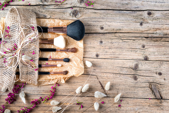 Natürliche Kosmetik, Naturkosmetik, Pinsel, Make-up