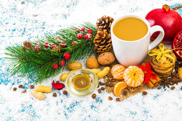 Obraz na płótnie Canvas Christmas holiday background with coffee cup