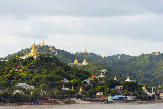 Sagaing Hill stupas, Mandalay