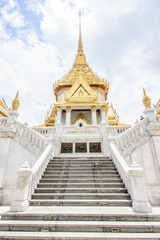 Fototapeta premium Wat Traimit Temple in Bangkok.