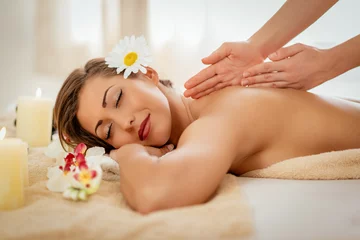 Rolgordijnen Back Massage © milanmarkovic78
