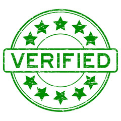 Grunge green verified with star icon round rubber stamp
