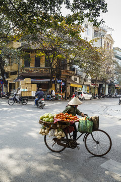 Street scene in the old quarter, Hanoi, Vietnam