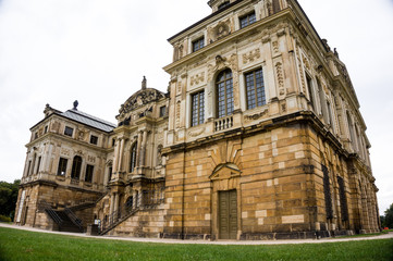 Gespenstische Atmosphäre im Palais Großen Garten