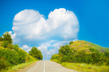 The way to love or a large cloud in the shape of a heart