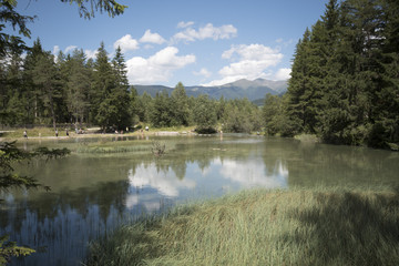 Obraz premium Lago di Dobbiaco