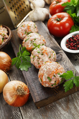 Raw meatballs with herbs