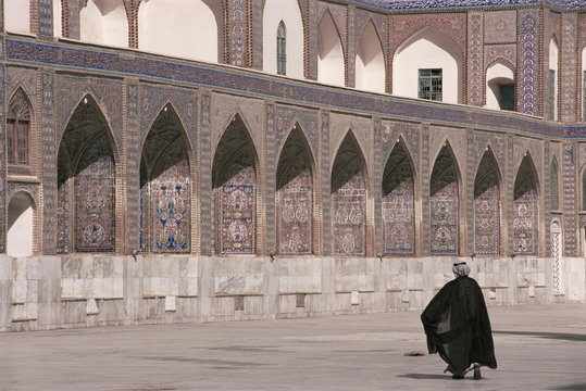 Kadoumia Mosque, Baghdad, Iraq